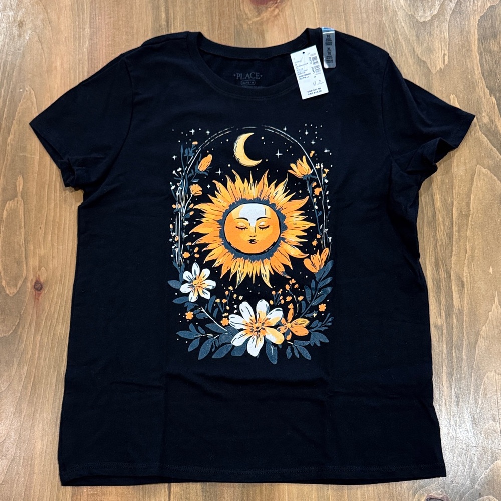 The Children's Place Black Tee with Sun and Floral Design